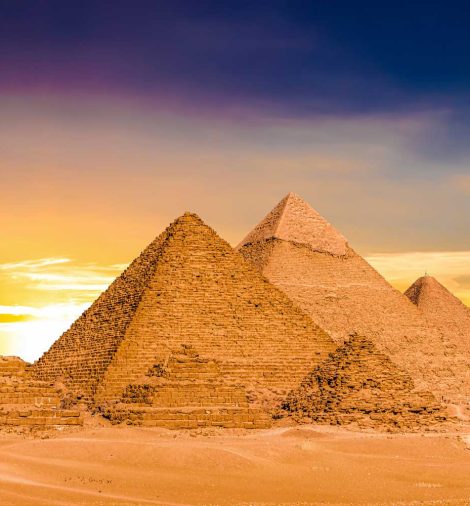 Pyramid-of-Giza-at-sunset